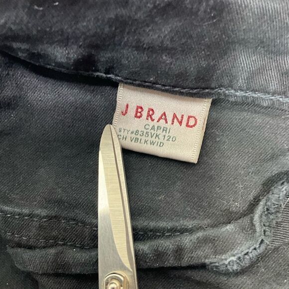 J BRAND Printed Capri - Picture 6 of 6